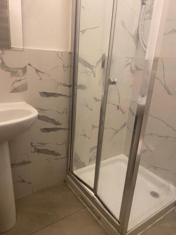 Mrhostel Milano Luaran gambar