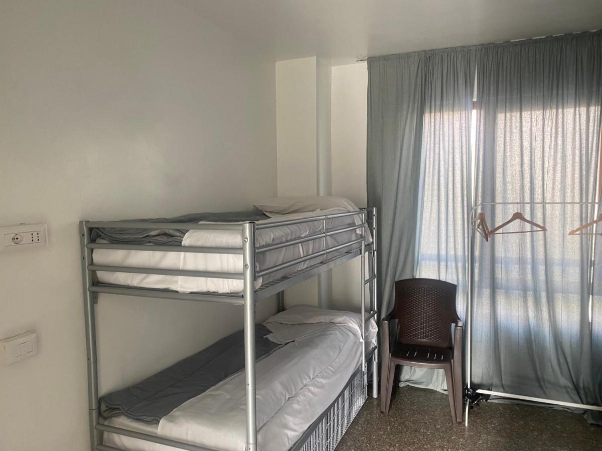 Mrhostel Milano Luaran gambar