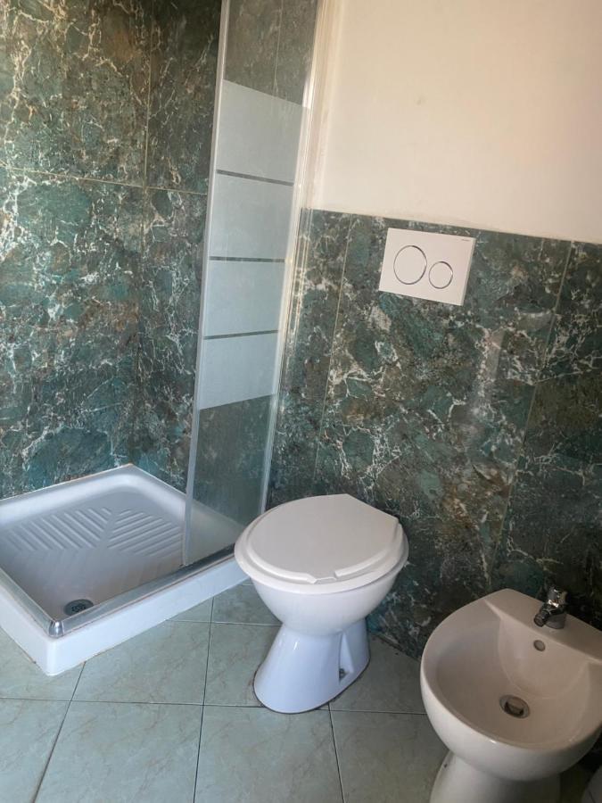 Mrhostel Milano Luaran gambar