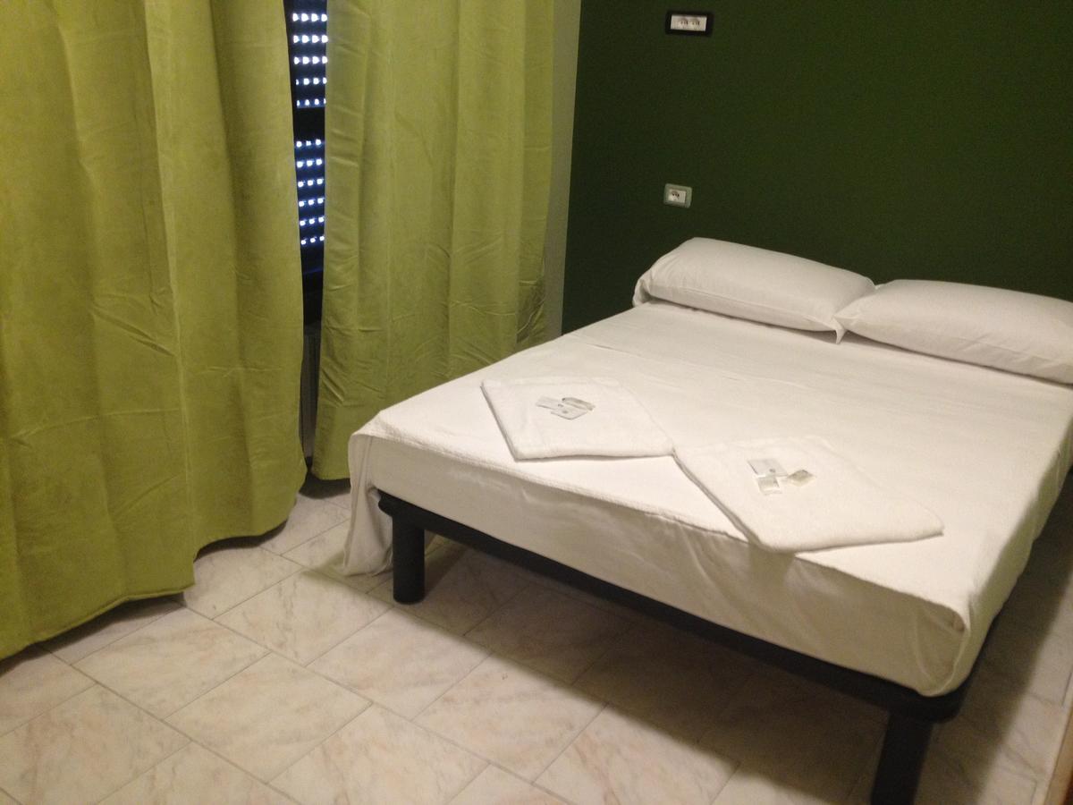 Mrhostel Milano Luaran gambar