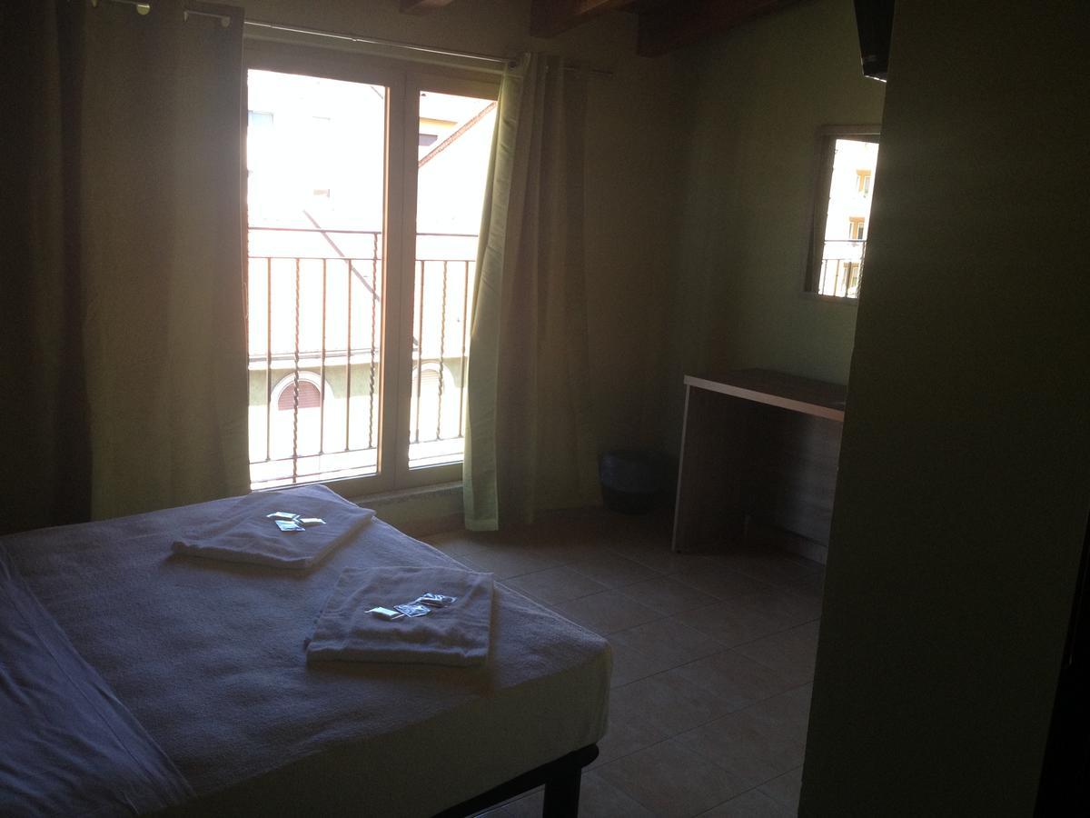 Mrhostel Milano Luaran gambar