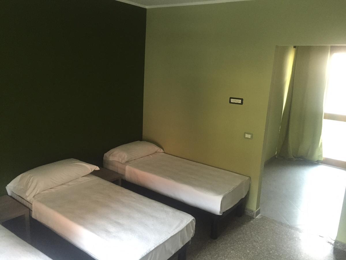 Mrhostel Milano Luaran gambar